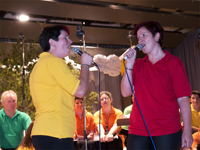 Evi und Andrea beim berührenden Abschluss-Duett.